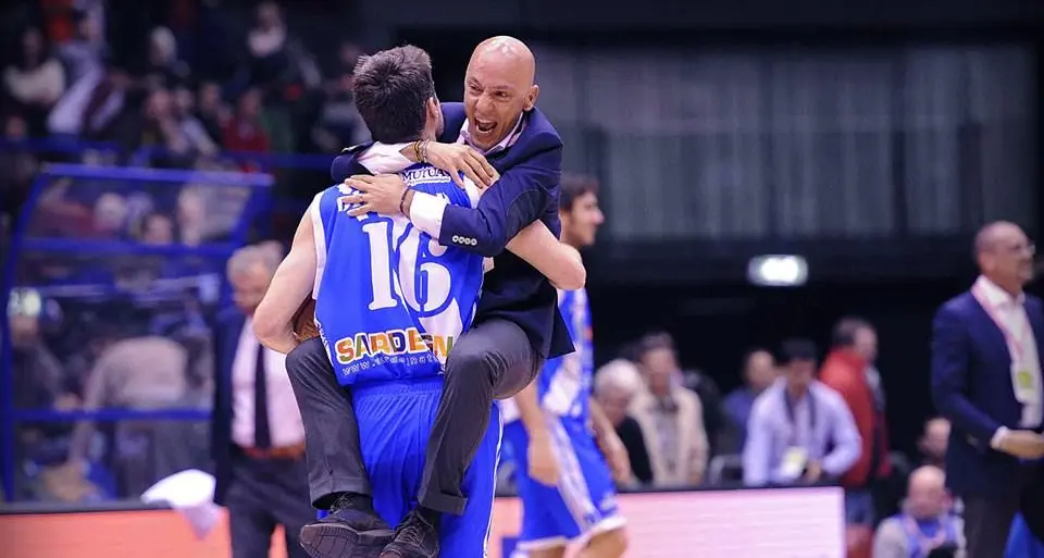 Mamma che Dinamo! Sassari vince la Coppa sconfiggendo Siena per 80-73