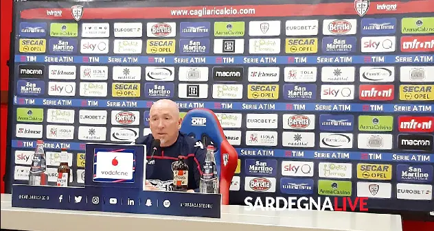 Cagliari, sfida col Chievo. Maran: “A Verona non sarà una partita come le altre”