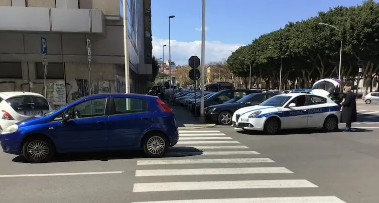 Pedone travolto da un'auto finisce in ospedale in codice giallo