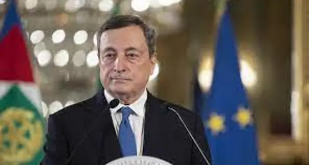 No vax contro Draghi: ogni sera sotto casa del premier