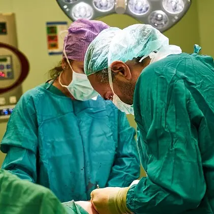 Bambina di 8 anni operata al Bambino Gesù: rimosso tumore al rene di 1,5 kg