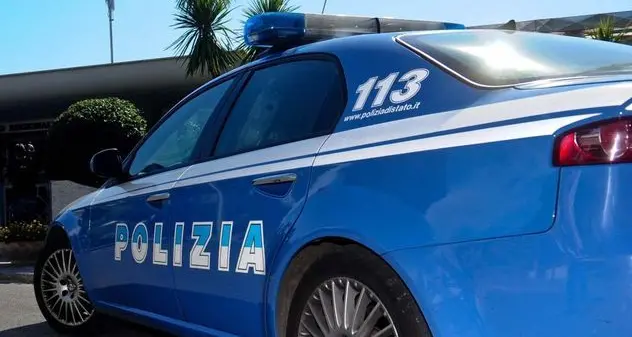 Violenza sessuale, droga e 39 multe per violazione del Codice della Strada: i controlli della Polizia nel weekend