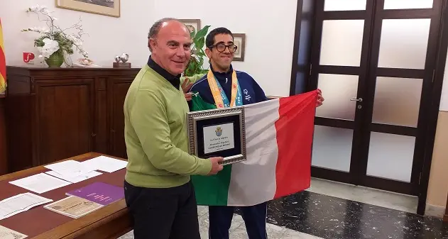 I complimenti della città ad Alessandro Angelotti