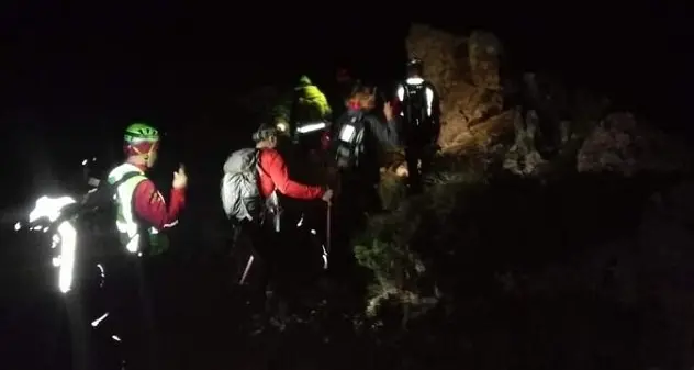 Si smarrisce in Parco Regionale a Burcei: donna ritrovata nella notte