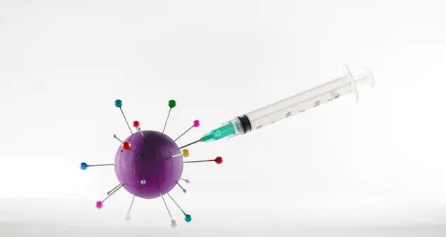 Multa di 100 euro ai no vax over 50, 10 giorni di tempo per comunicare le esenzioni