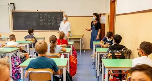 Scuola, i presidi: “10% di assenti tra personale e studenti”