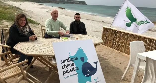 “Sardigna chene plàstica”, parte la campagna di ProgRes