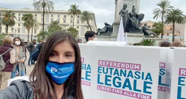 Eutanasia legale, Valentina: “Ho visto mia mamma in condizioni disumane prima di morire”