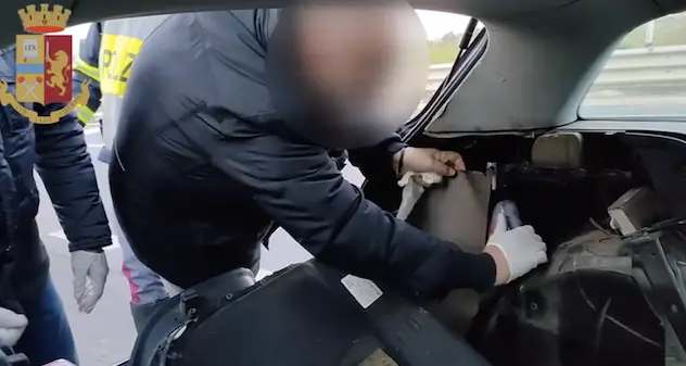 Cagliari. La Polizia sequestra 3 chili di cocaina “CR7” e arresta un operaio nuorese