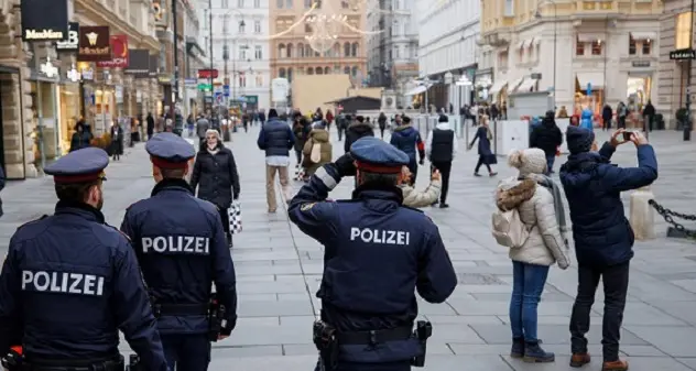 Covid. Austria revoca lockdown per no vax: \"Situazione ospedali ci permette di terminarlo\"