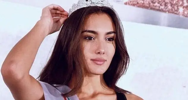 Zeudi Di Palma è la nuova Miss Italia: 20 anni, napoletana, studia Sociologia