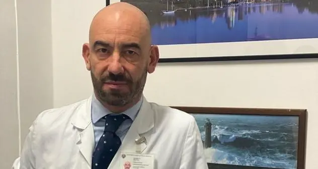 Covid, ancora un attacco no vax al professor Bassetti