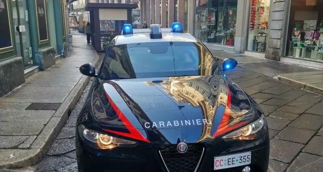 Decimomannu: lancia una pietra contro un’auto, denunciato un 15enne