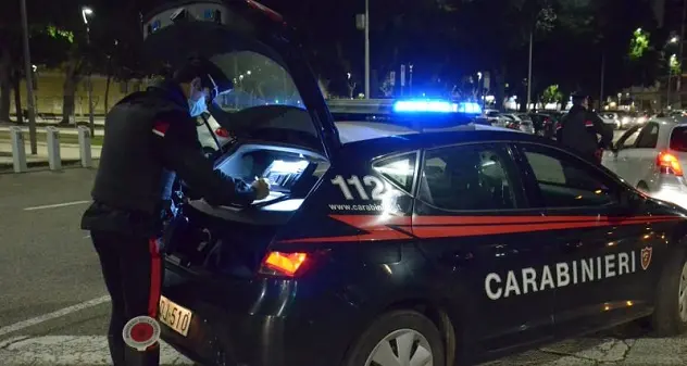 Orotelli. Ubriaco al volante rifiuta di fare alcol test: denuncia e ritiro della patente