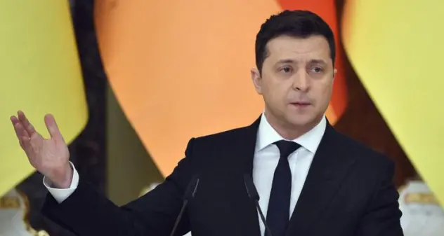 Zelensky: \"A Mariupol in atto un genocidio\"