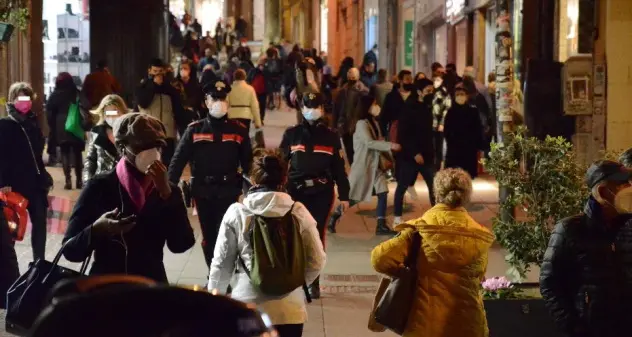 Cagliari: trovato in possesso di oggetti rubati, denunciato per ricettazione un 19enne