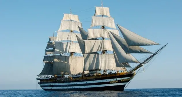 L'Amerigo Vespucci arriva a Olbia: ecco come visitarla