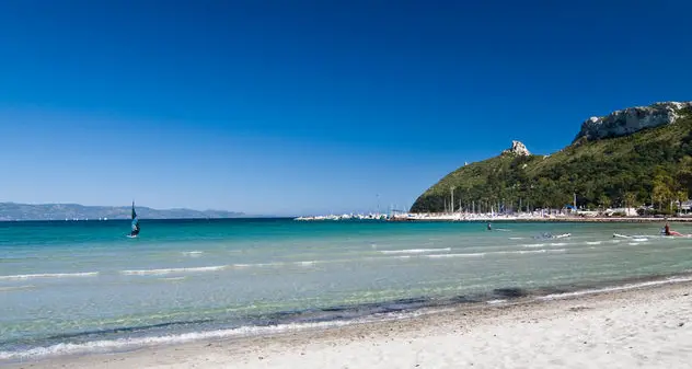 A Cagliari c'è un luogo bellissimo legato a una delle leggende più affascinanti di Sardegna: il Golfo degli Angeli