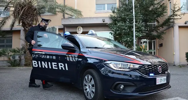 Truffa una giovane di Burcei vendendole online frigo sfasciato: denunciata 65enne di Bitti