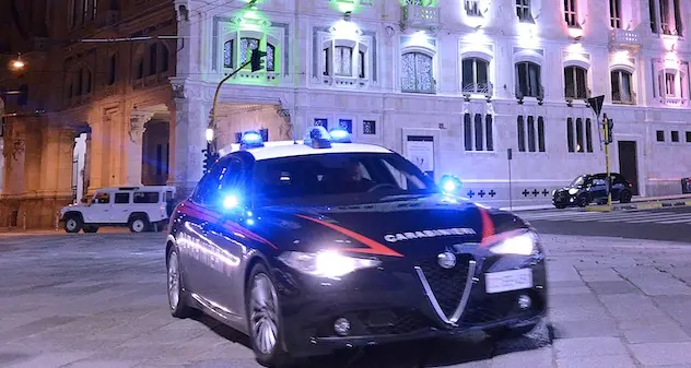 Cagliari. Entra alla Rinascente, fa il cambio d’abito in camerino ed esce