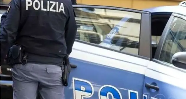 Furti seriali e danni ai distributori automatici, arrestato un 39enne