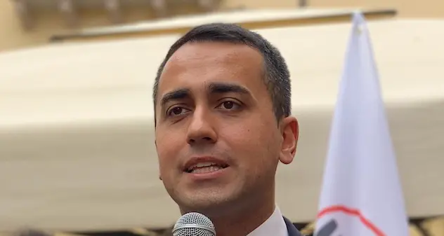 Di Maio a Sassari: \"Noi tagliamo vitalizi e centrodestra li rimette\"