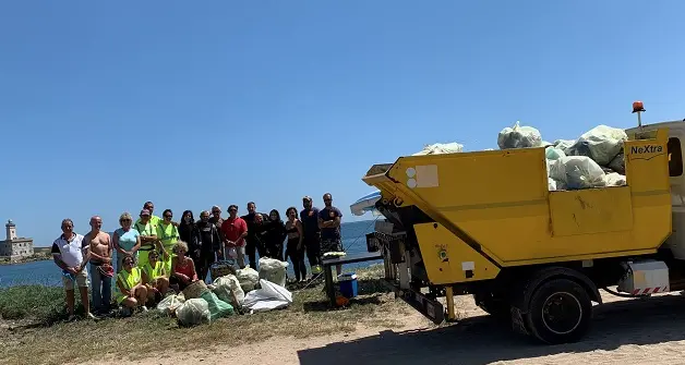 “Puliamo Lido del Sole”, raccolti oltre 800 chili di spazzatura