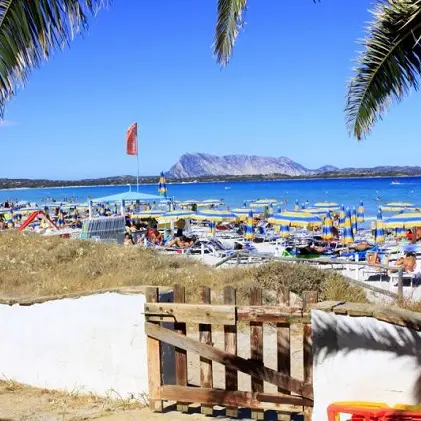 Bandiere Blu 2025, la Sardegna cresce: 16 spiagge premiate, entra anche San Teodoro