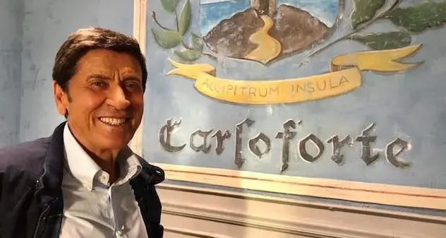 Cittadinanza onoraria a Gianni Morandi: questa sera la cerimonia