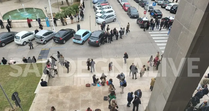 Allarme bomba al Tribunale di Cagliari: elicottero sorvola la zona