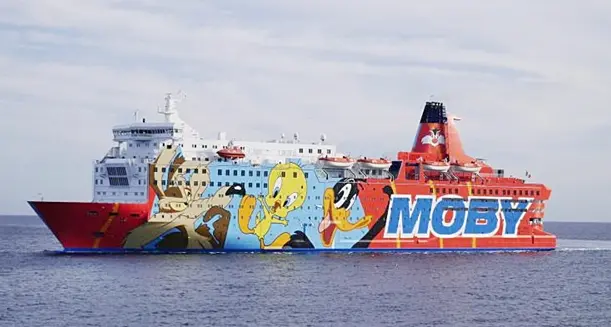 Si lancia dalla nave Moby in arrivo da Civitavecchia verso Cagliari, uomo disperso in mare