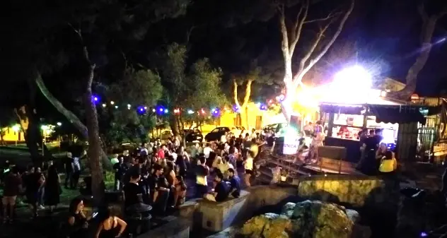 Pridefest, la festa degli universitari in viale Fra Ignazio tra musica, birra e divertimento