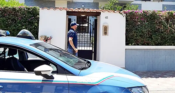 “Se non torni da me faccio saltare in aria la casa”. Brasiliano fermato dalla Polizia
