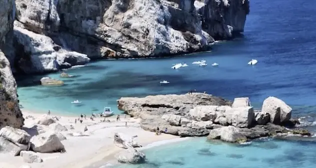 Cala Mariolu: scatta il ticket di 1 euro