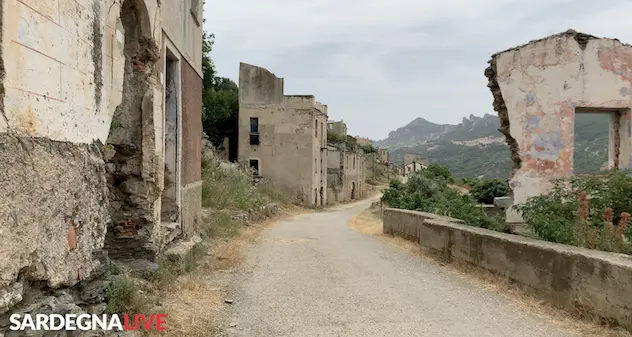 Visita a Gairo vecchio: il paese fantasma dell'Ogliastra | VIDEO