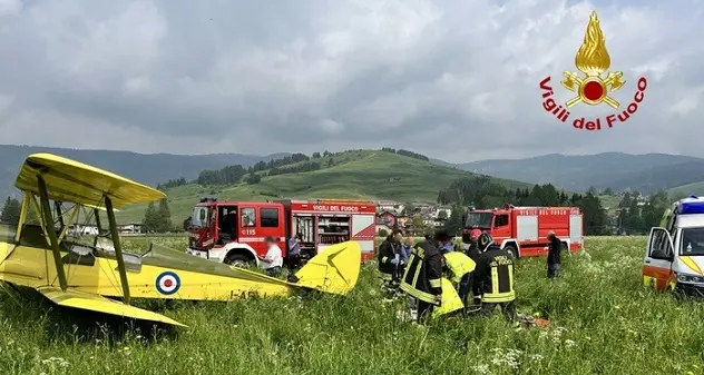 Infarto mentre conduce aereo: pilota riesce ad atterrare e muore, ma salva passeggero