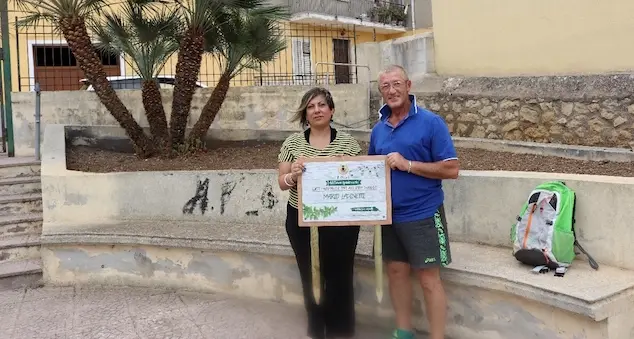A Sennori cittadini e imprese sistemano giardini, aiuole e piazze