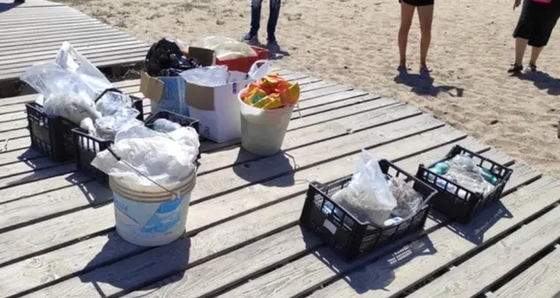 Spiagge depredate. A Is Arutas tornano 250 kg di sabbia