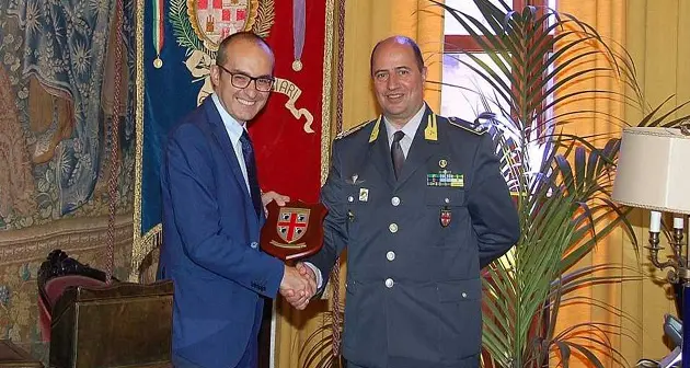 Il Sindaco Paolo Truzzu incontra il Generale della Guardia di Finanza Gioacchino Angeloni