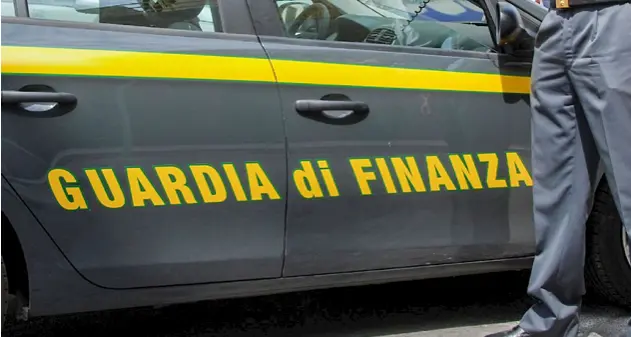 Droga, sequestrati 4,3 tonnellate di cocaina e 2 milioni di euro in contanti