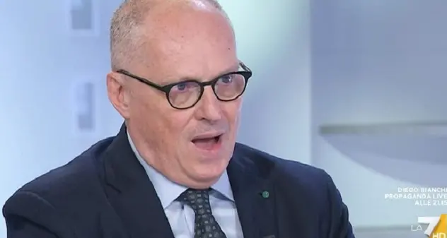 Covid, Ricciardi: \"Omicron virus più contagioso del pianeta, mascherina serve ancora\"
