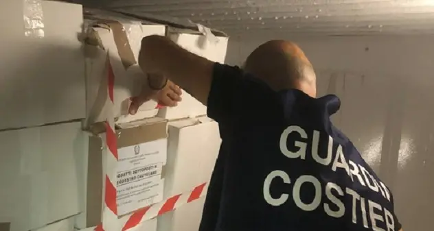 Oristano. Pesca in zona vietata: sequestrata quasi mezza tonnellata di gamberi
