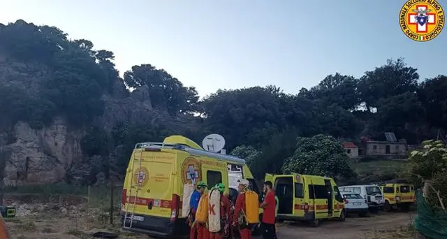 Speleologo si infortuna nella grotta di S'Edera, soccorritori in azione da ore
