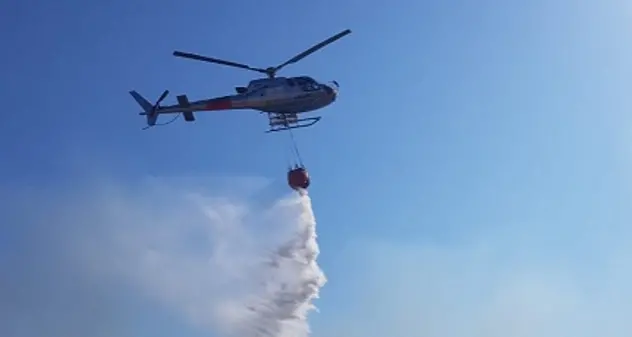 Vasto rogo a Macchiereddu, in azione tre elicotteri