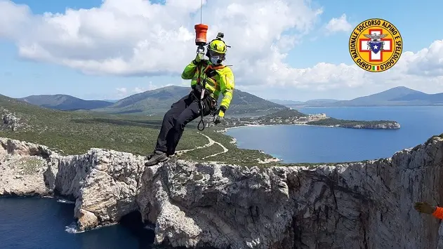Salvataggio a Cala Luna: escursionista tedesco ritrovato sano e salvo