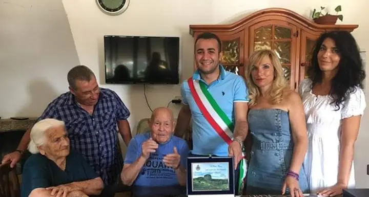 Chiaramonti festeggia i cento anni di zio Paolo Ruzzu
