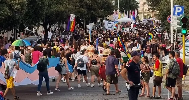 Sassari. Migliaia di partecipanti da tutta l'isola per il Sardegna Pride