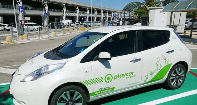 Car Sharing in aeroporto, parte la sfida di Play Car all’insegna della mobilità sostenibile