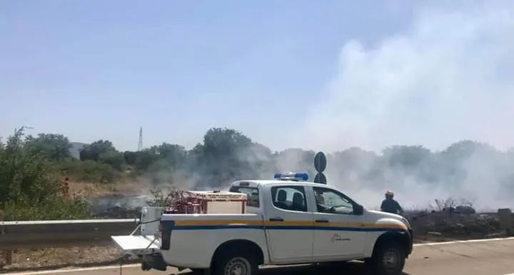 Incendio tra Ardara e Ploaghe, sul posto Vigili del Fuoco e Forestale