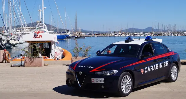 Alghero. Latitante arrestato dai Carabinieri dopo un lungo inseguimento a piedi e a nuoto